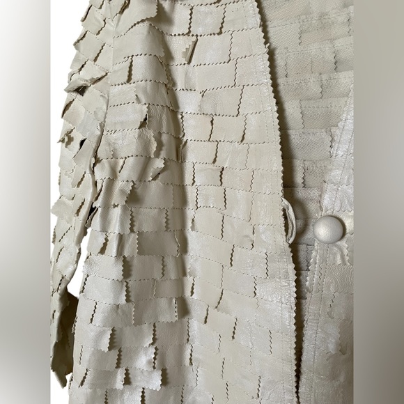 Stillman Studio Cream Pearlescent Leather Blazer Jacket - Picture 3 of 5